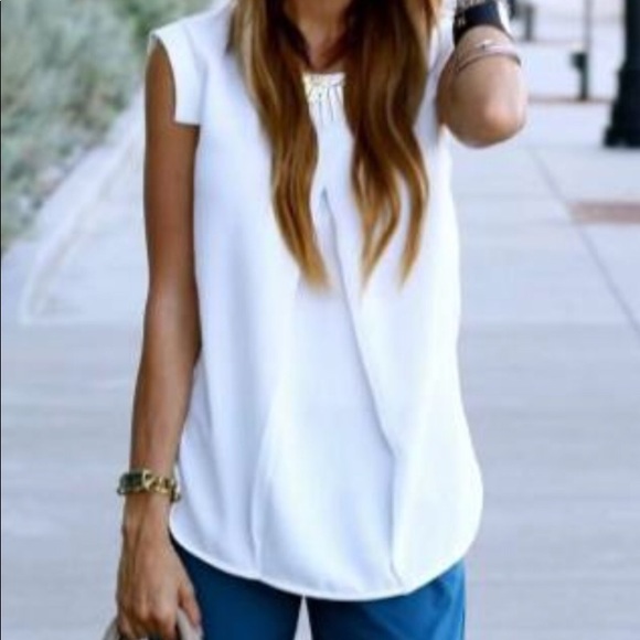 Tops - Solid Ruffled Casual Sleeveless Blouse NWT